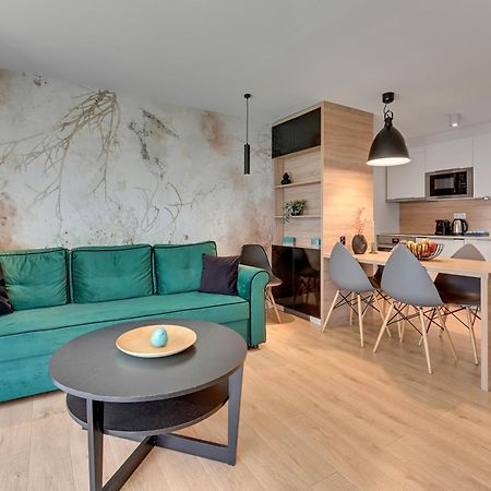 Waterlane Riverside Spa, Pool & Gym By Downtown Apartments Гданск Екстериор снимка