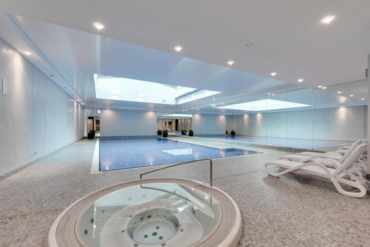 Waterlane Riverside Spa, Pool & Gym By Downtown Apartments Гданск Екстериор снимка