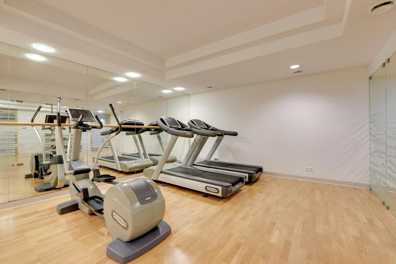 Waterlane Riverside Spa, Pool & Gym By Downtown Apartments Гданск Екстериор снимка