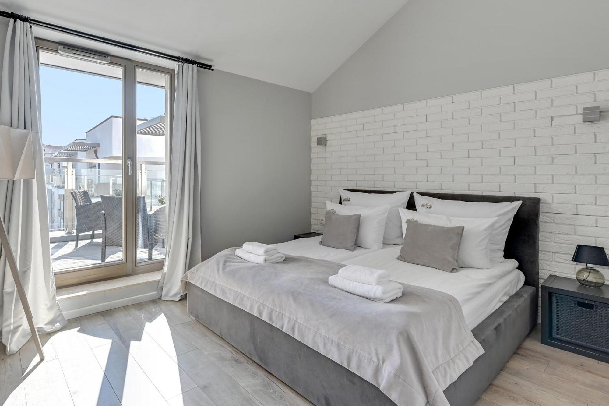Waterlane Riverside Spa, Pool & Gym By Downtown Apartments Гданск Стая снимка