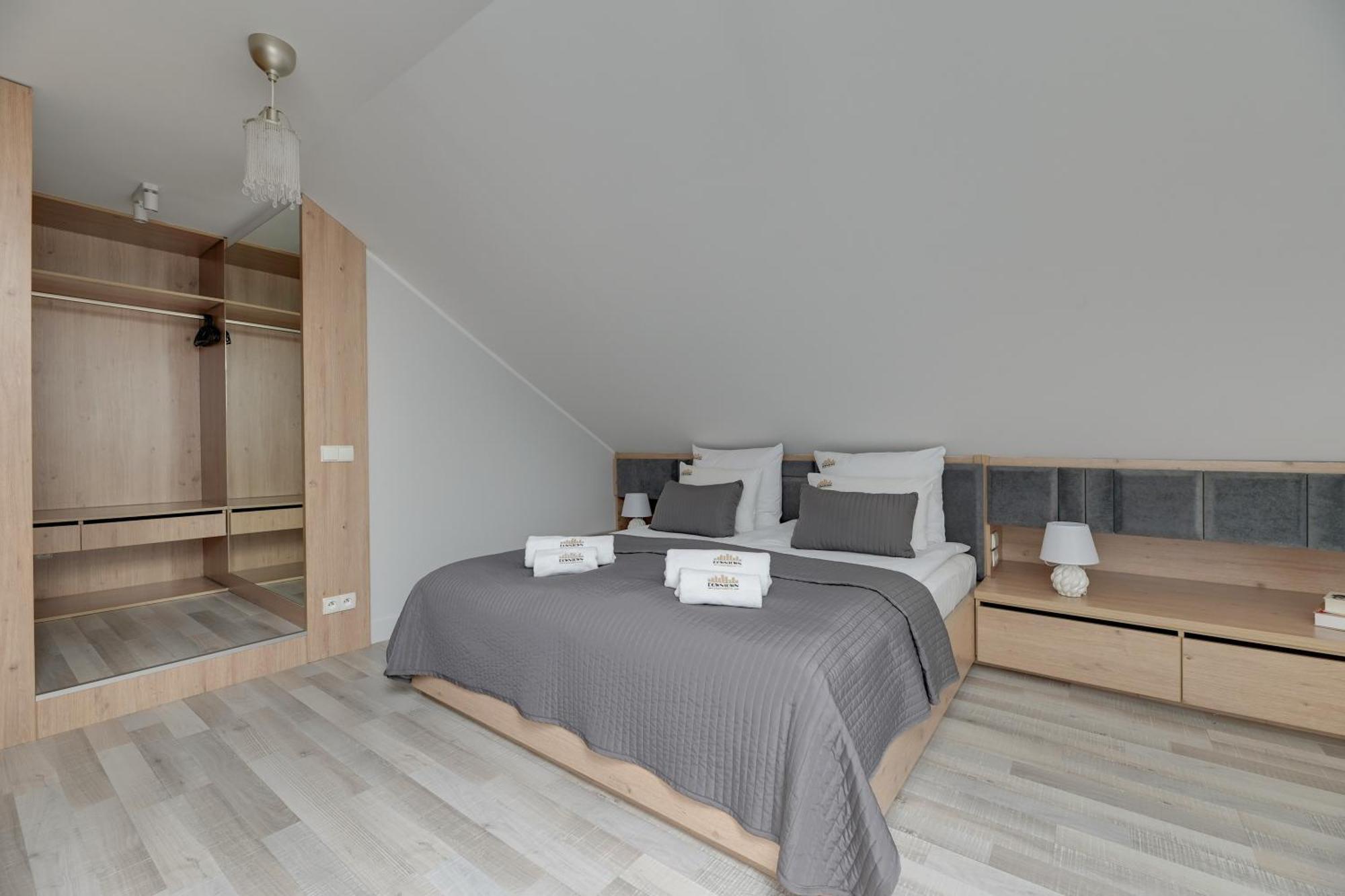 Waterlane Riverside Spa, Pool & Gym By Downtown Apartments Гданск Екстериор снимка