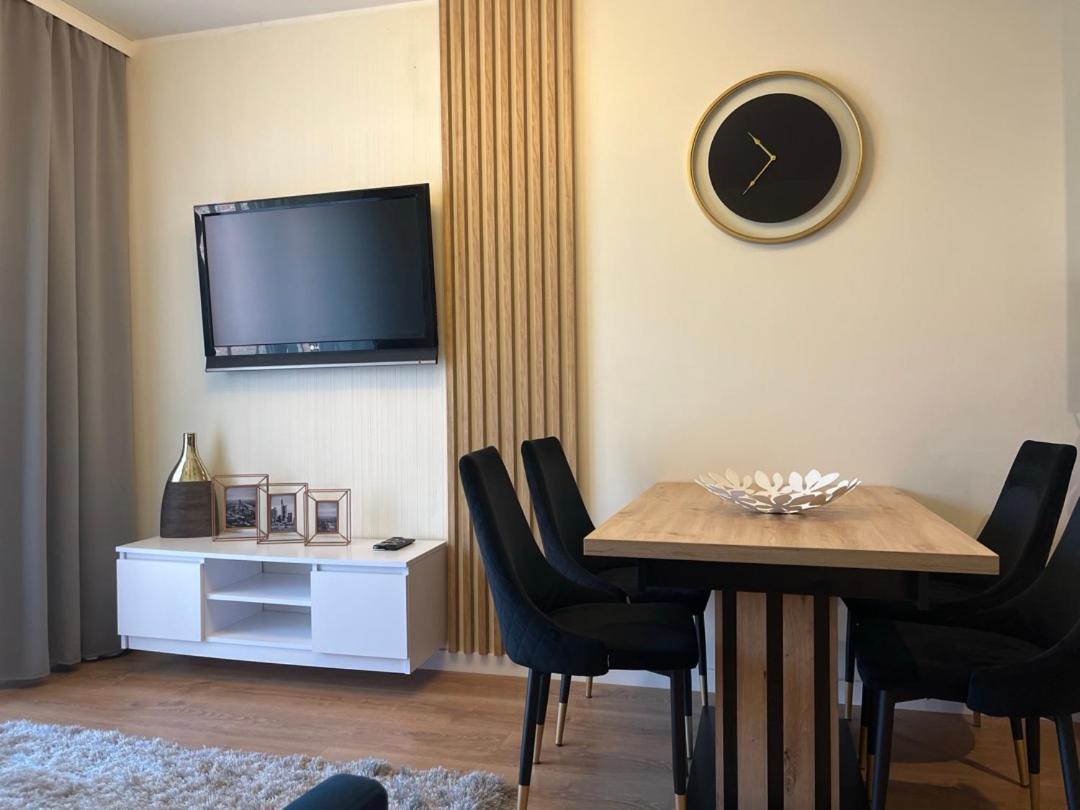 Waterlane Riverside Spa, Pool & Gym By Downtown Apartments Гданск Екстериор снимка
